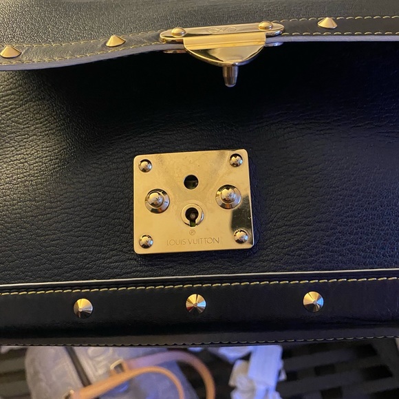 Louis Vuitton hand bag - Picture 5 of 5